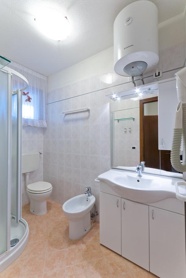 White Star Apartment Bibione Exterior foto
